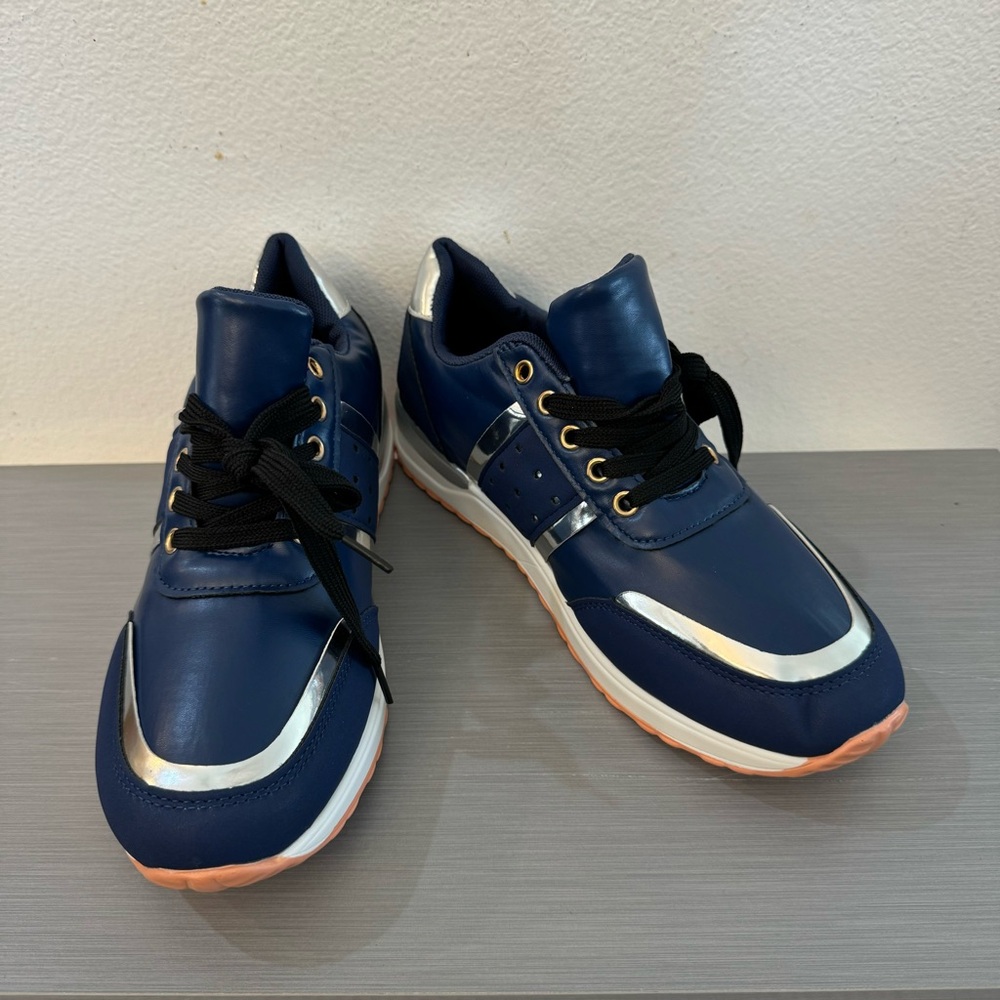 Stylish Blue and Silver Men's Sneakers